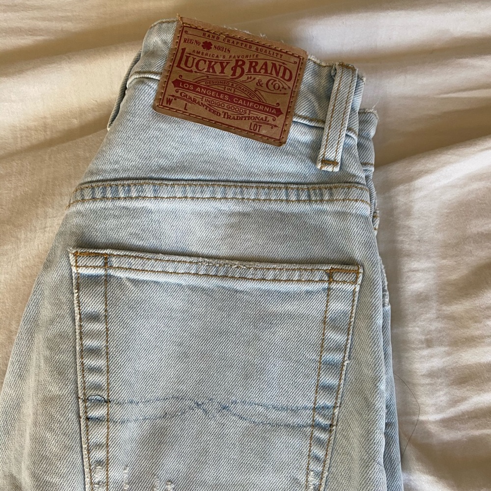 Lucky Brand Ankle Split Jeans!